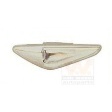 Повторювач повороту на крило BMW X5 (E70) 06-13 (L)